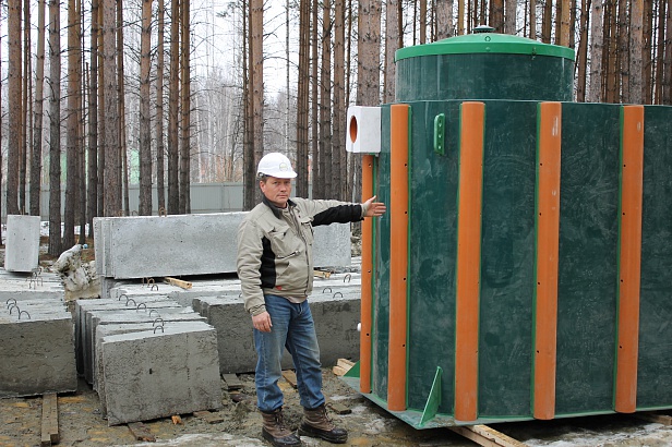 Монтаж очистных сооружения для административного комплекса в КП «Хрустальный»