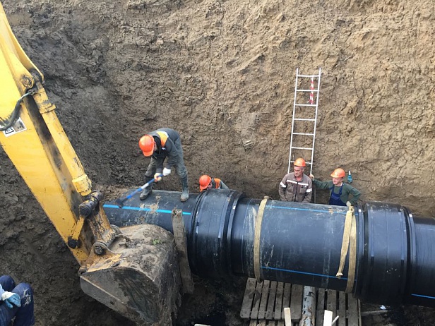 Ремонт водовода диаметром 1200 мм