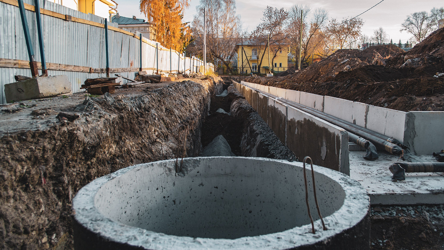 Строительство внутриплощадочных сетей водоотведения и теплоснабжения для ЖК «Александровский сад»